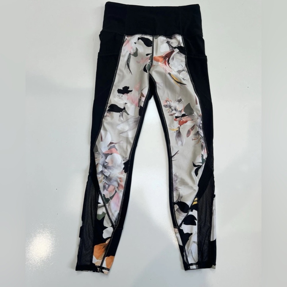 Athleta Black Blossom Intuition 7/8 Tight Yoga Fitness Pant #866957 S Smallβ